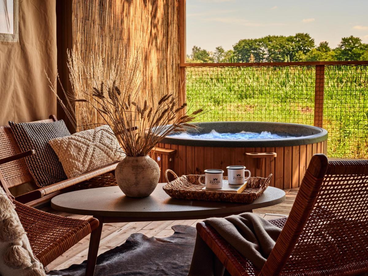 Zatoria Luxury Glamping Zator Hotell Eksteriør bilde