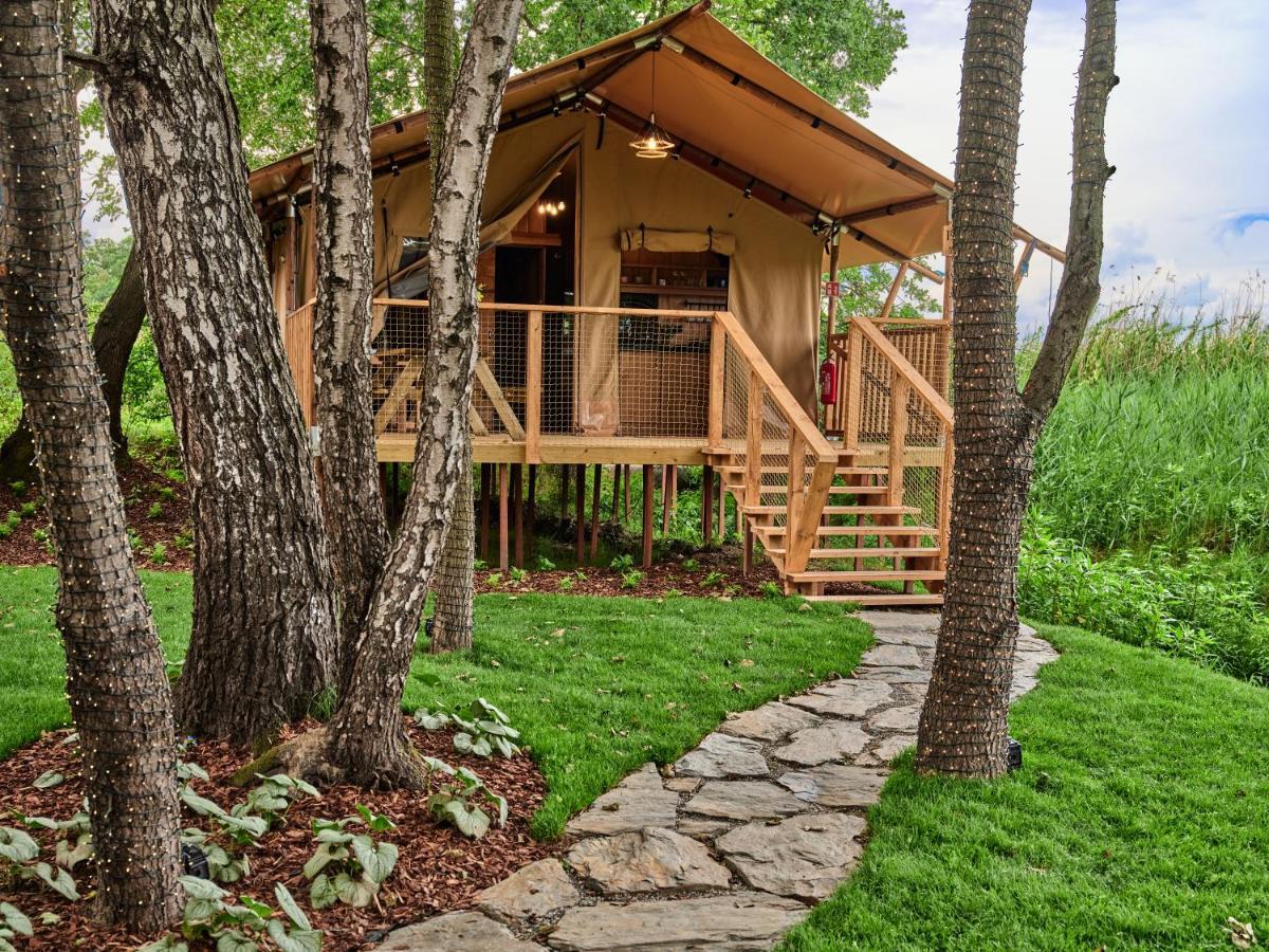 Zatoria Luxury Glamping Zator Hotell Eksteriør bilde