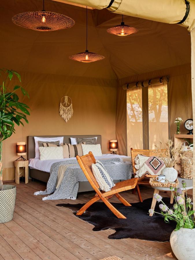 Zatoria Luxury Glamping Zator Hotell Eksteriør bilde