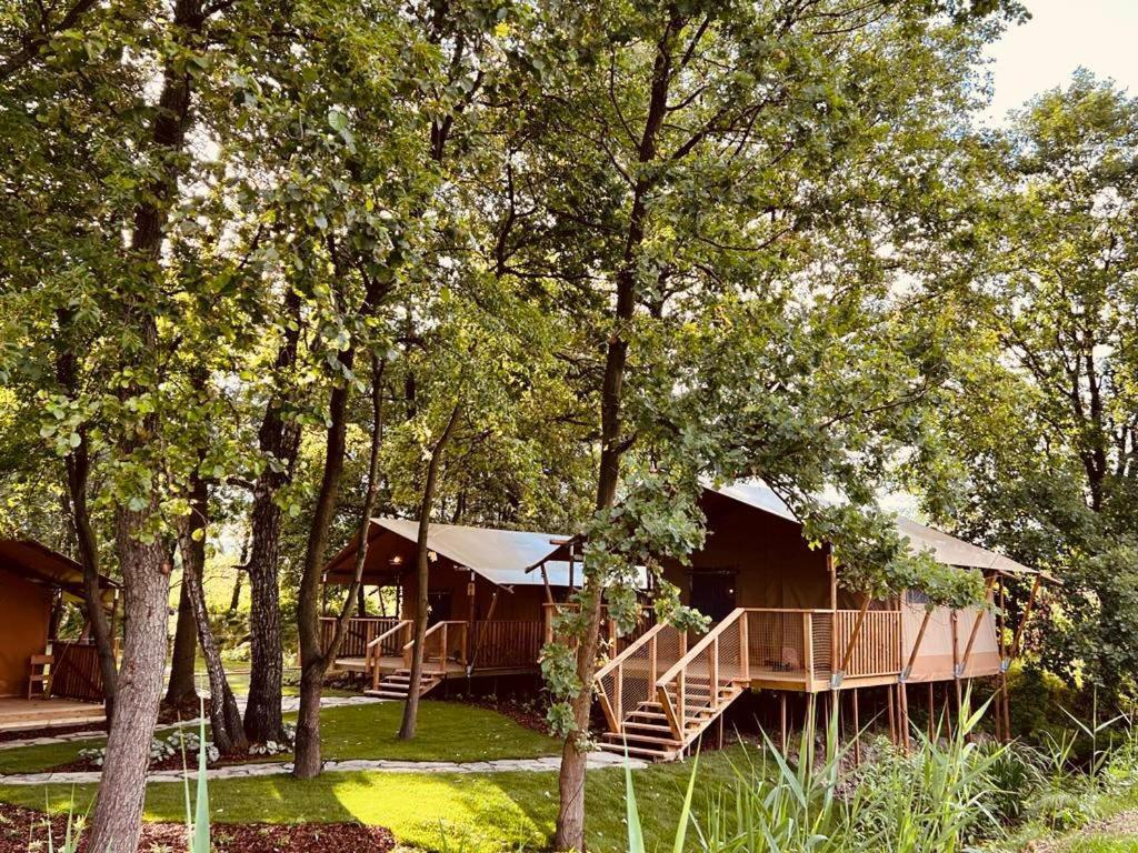 Zatoria Luxury Glamping Zator Hotell Eksteriør bilde